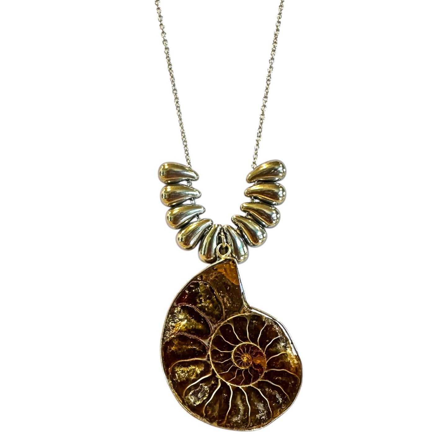 KUTA NECKLACE