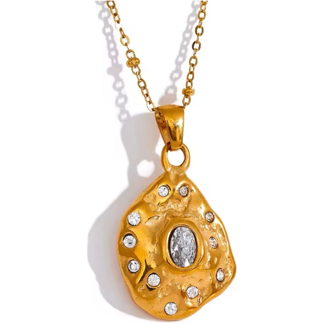 GOLDILOCKS NECKLACE