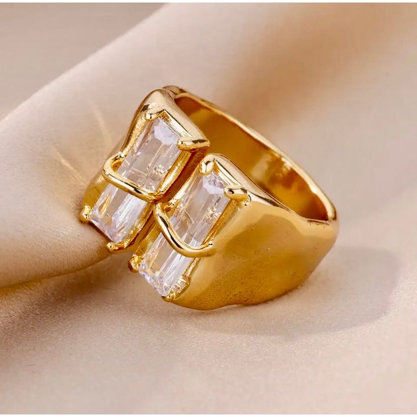 ANTIONETTE RING - Butterfly Alley Jewelry