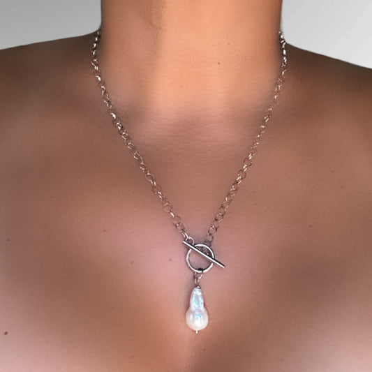 CARLITA PEARL NECKLACE - Butterfly Alley Jewelry