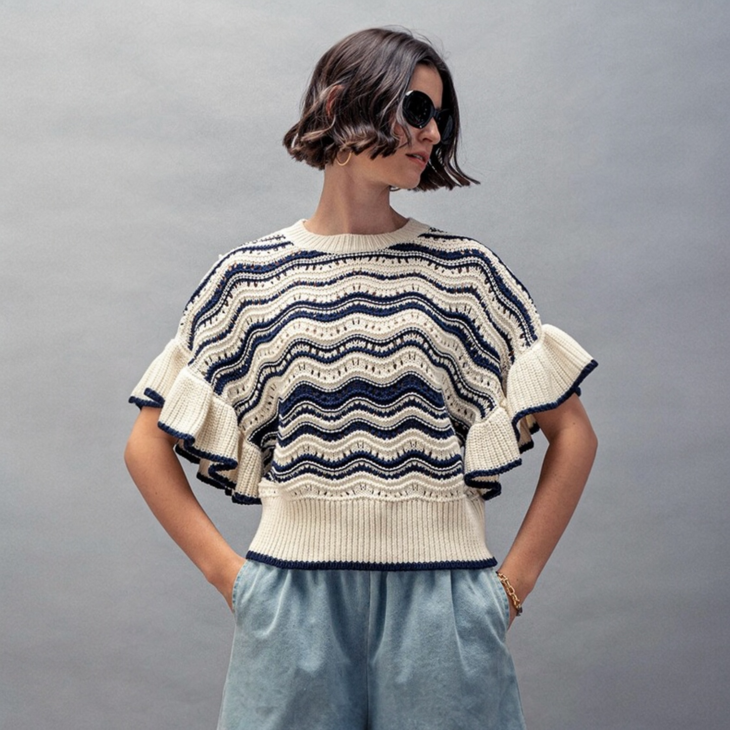 COASTAL WAVE SWEATER