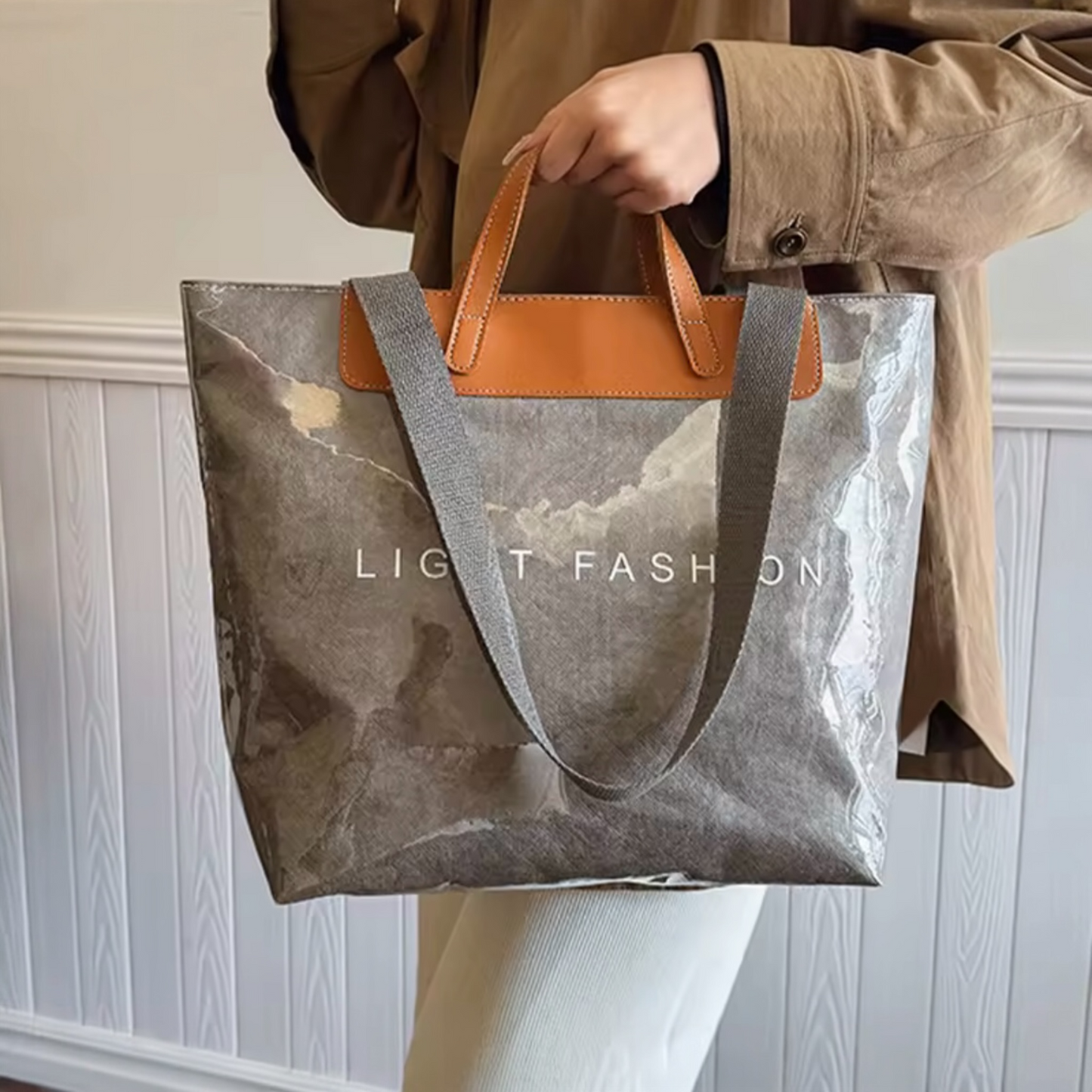 LIGHT FASHION TOTE