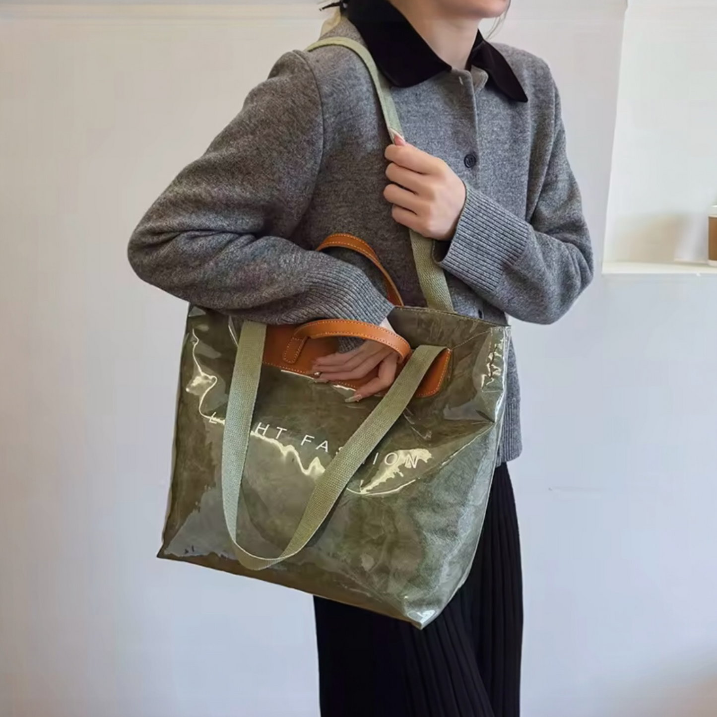 LIGHT FASHION TOTE