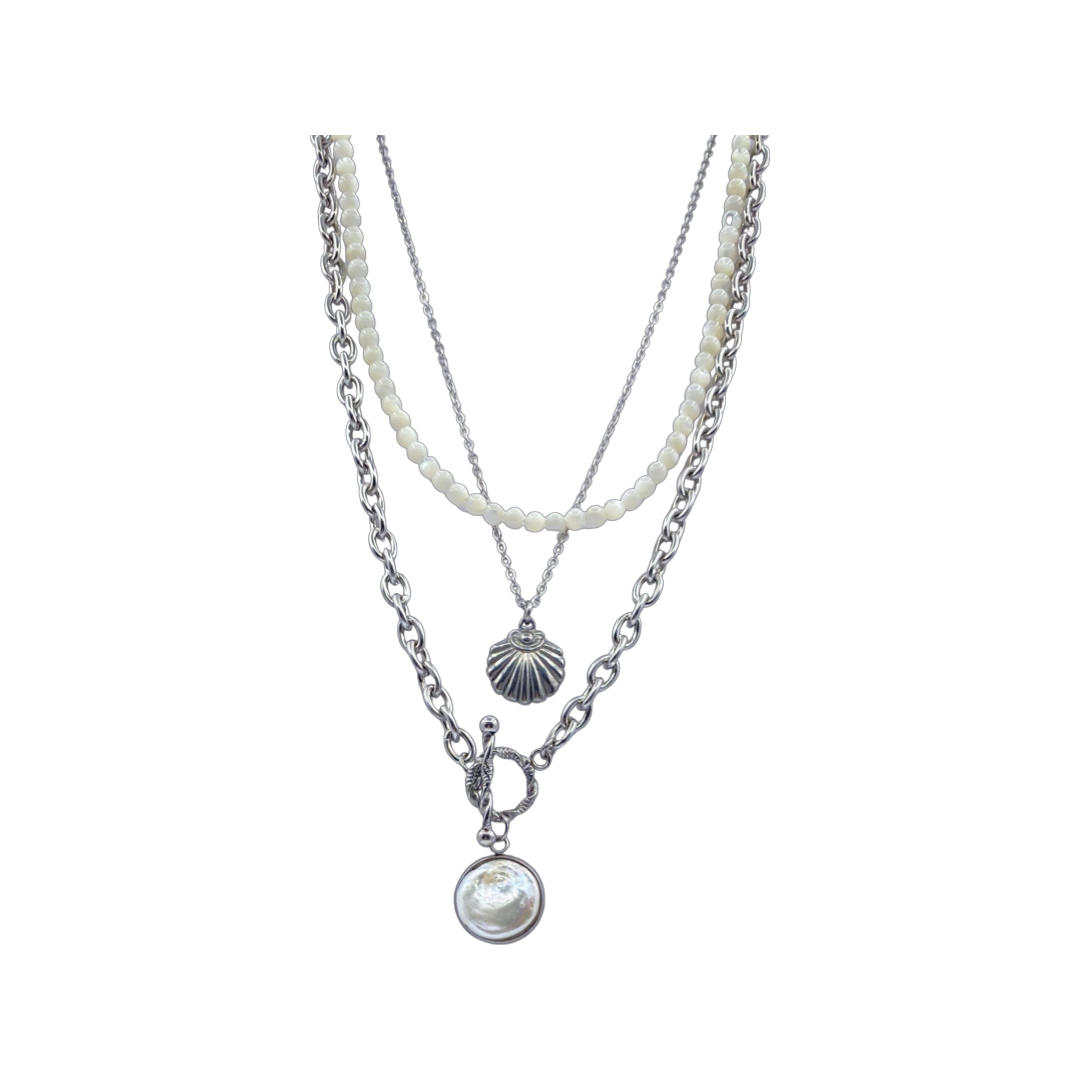 A DAY AT THE BEACH WITH PEARL - Butterfly Alley Jewelry