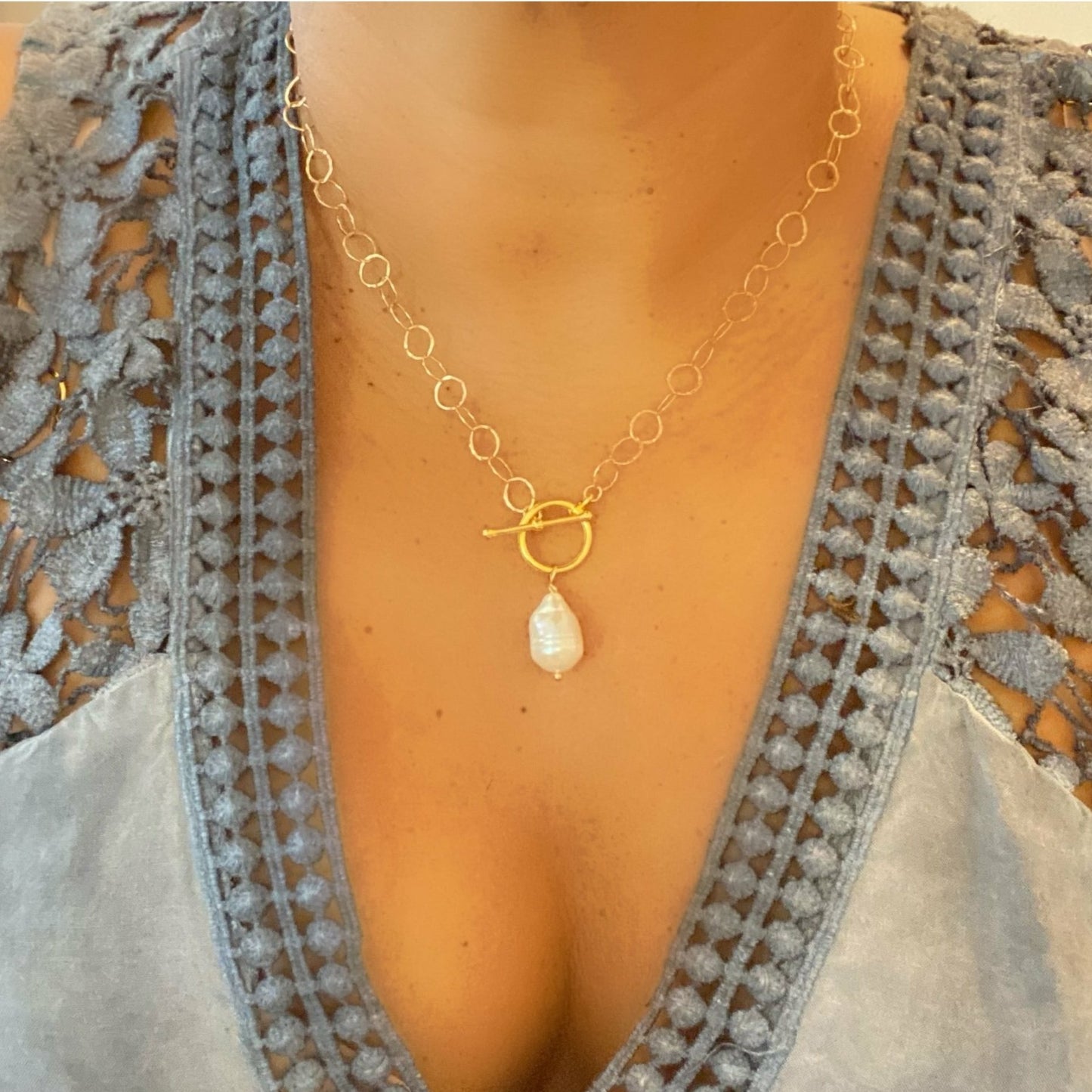 CARLITA PEARL NECKLACE - Butterfly Alley Jewelry