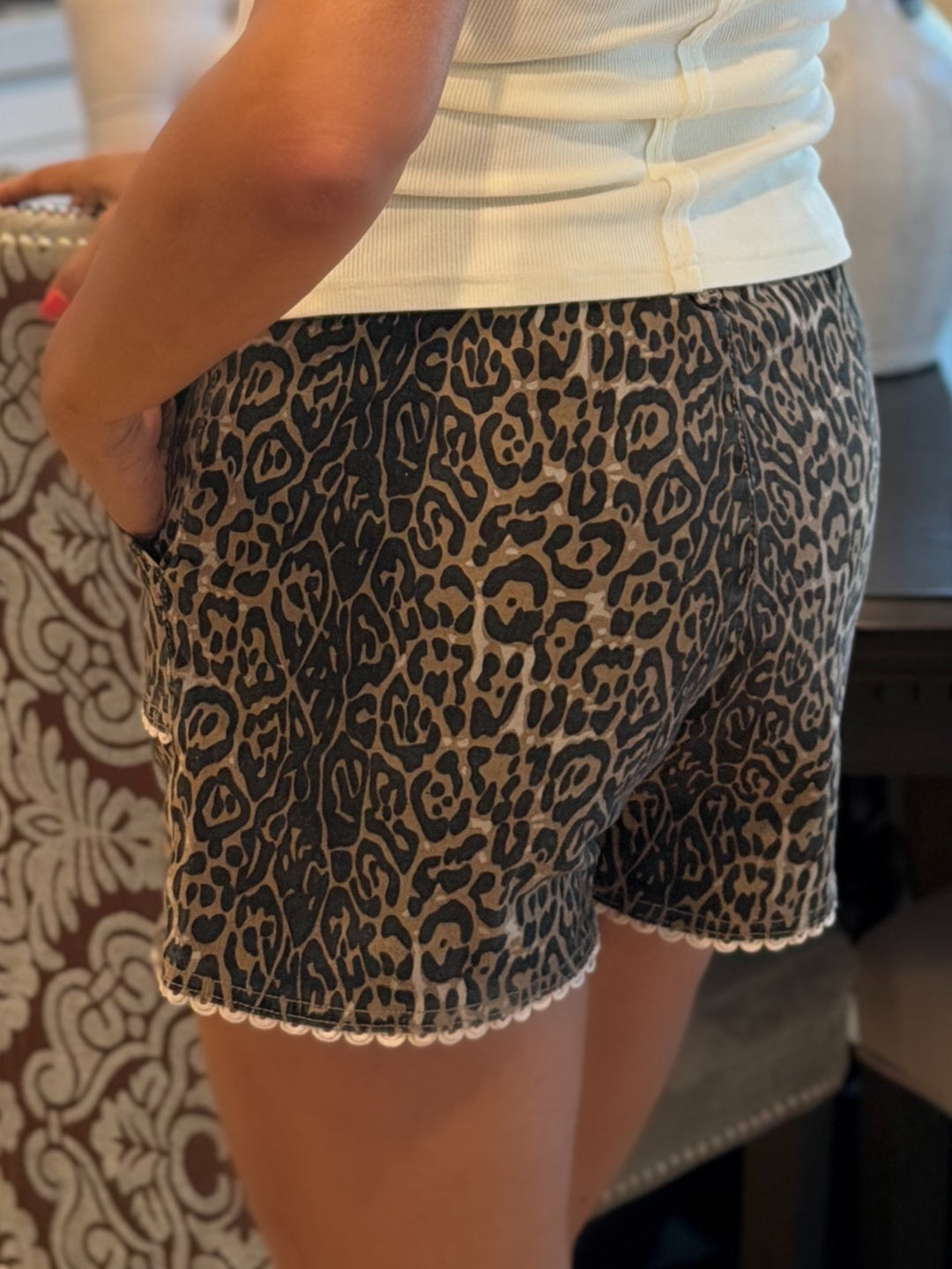SAFARI SHORTS