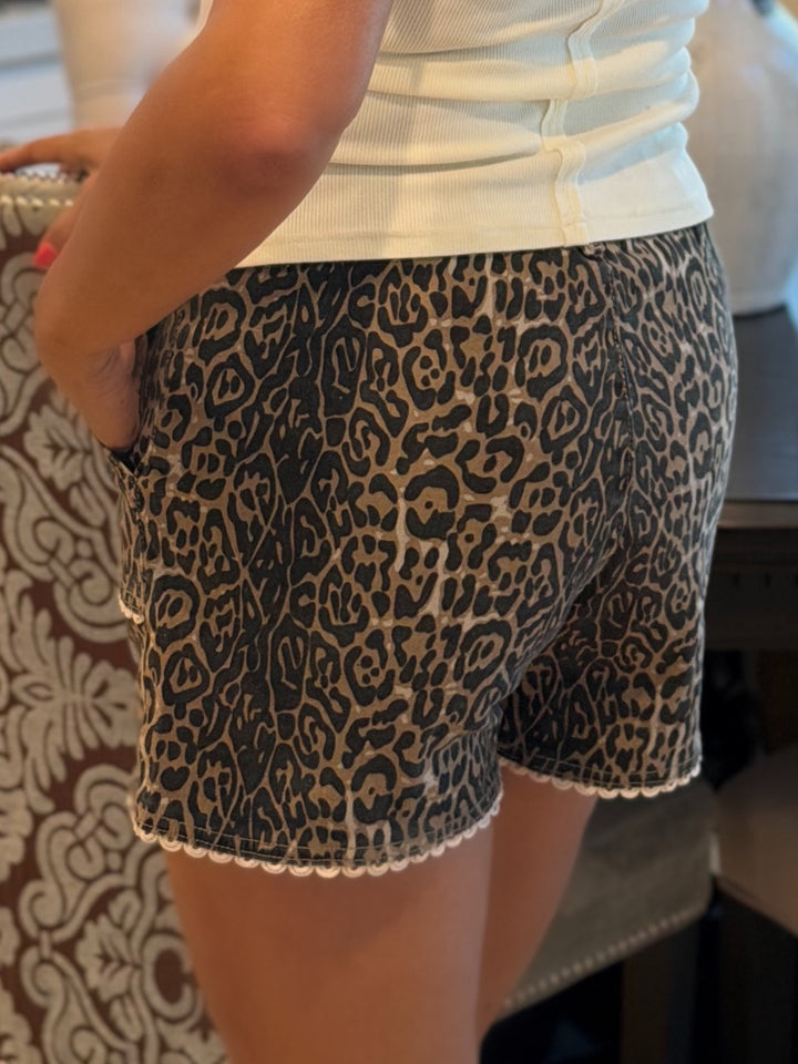 SAFARI SHORTS