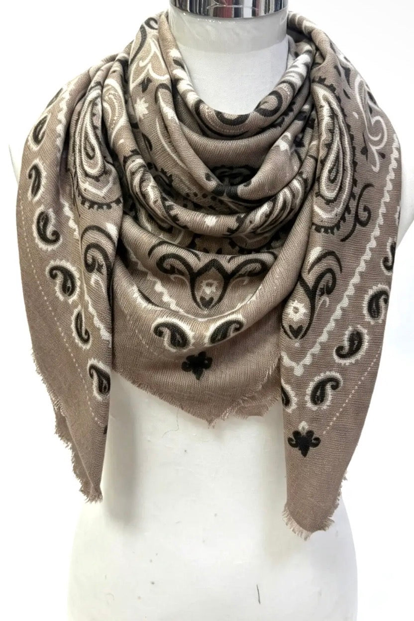 DAKOTA BANDANA SCARF