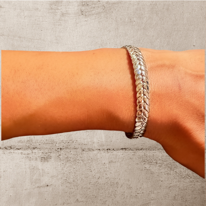 Textured herringbone cuff bracelet in gold and silver, stainless steel, modern open cuff design