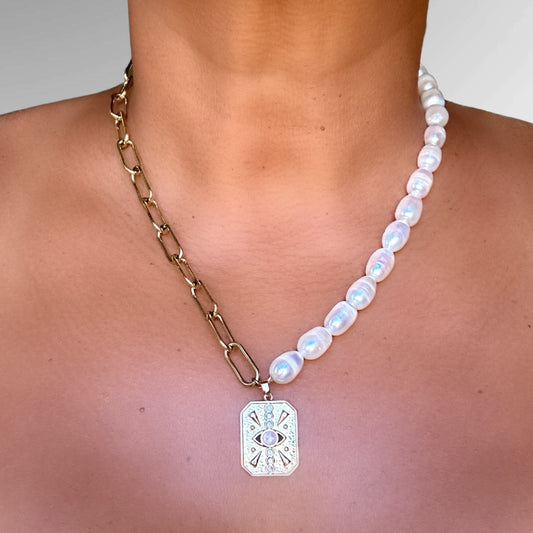 PRECIOUS NECKLACE - Butterfly Alley Jewelry