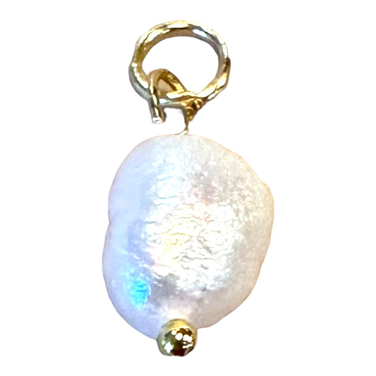 PEARL CHARM - Butterfly Alley Jewelry