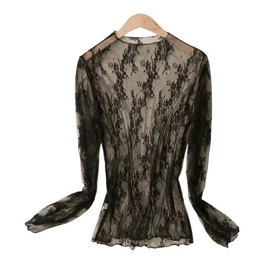 SHY LACE TOP