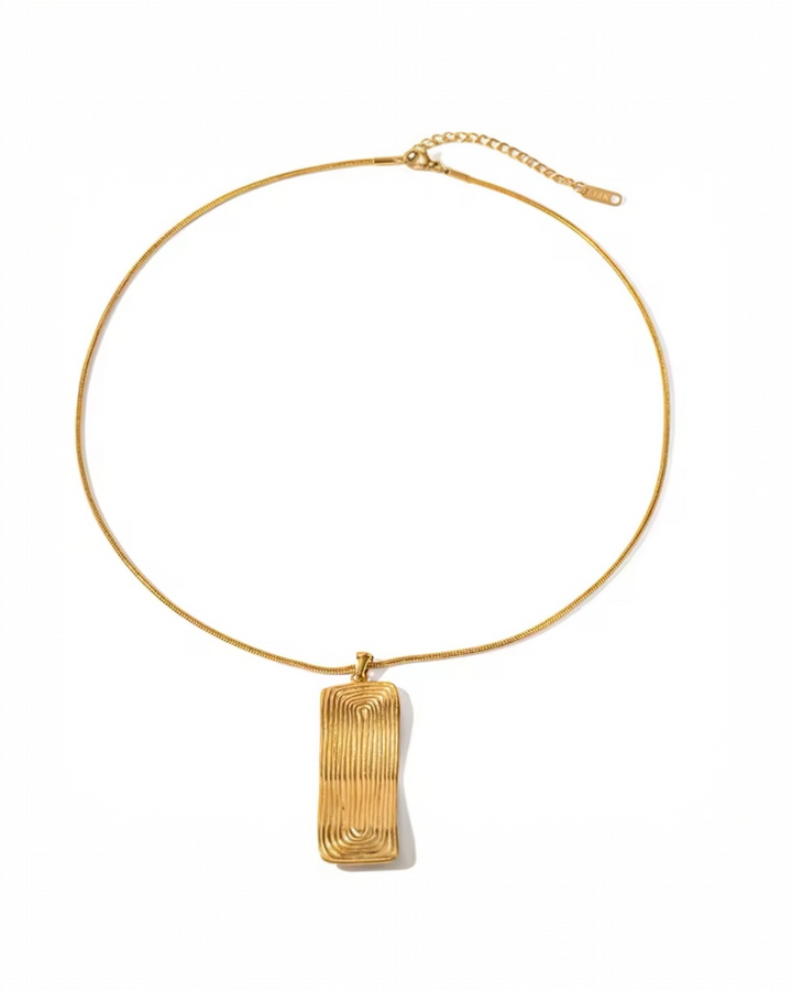 BELGIUM NECKLACE