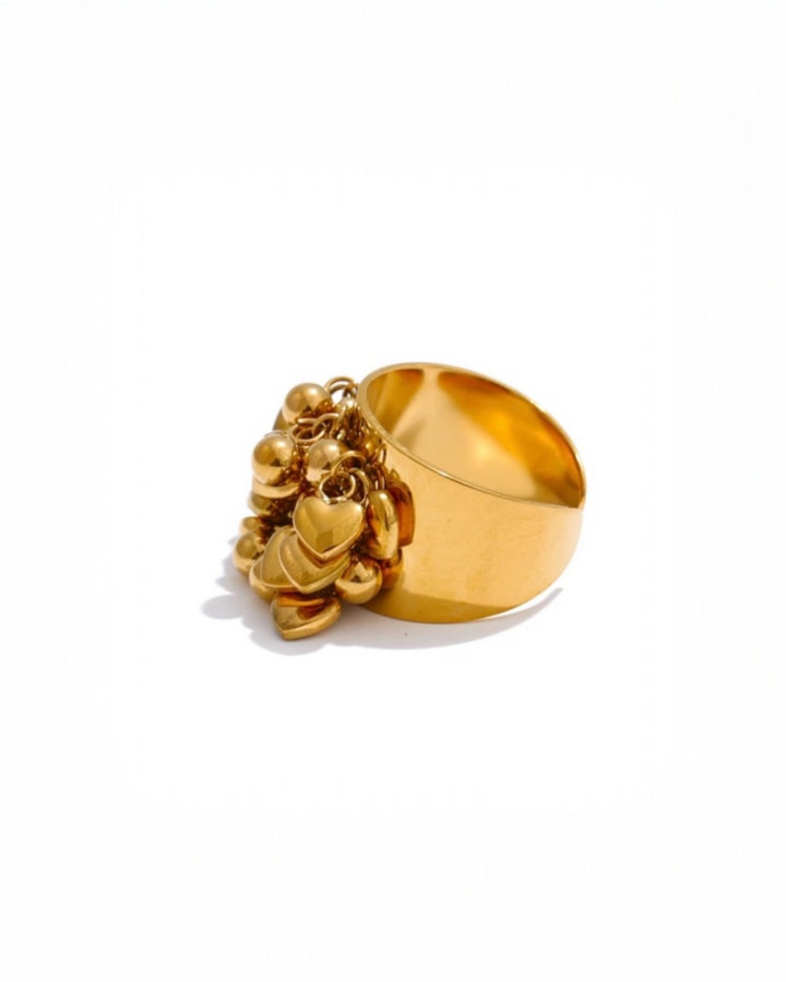 HEART CHARM RING