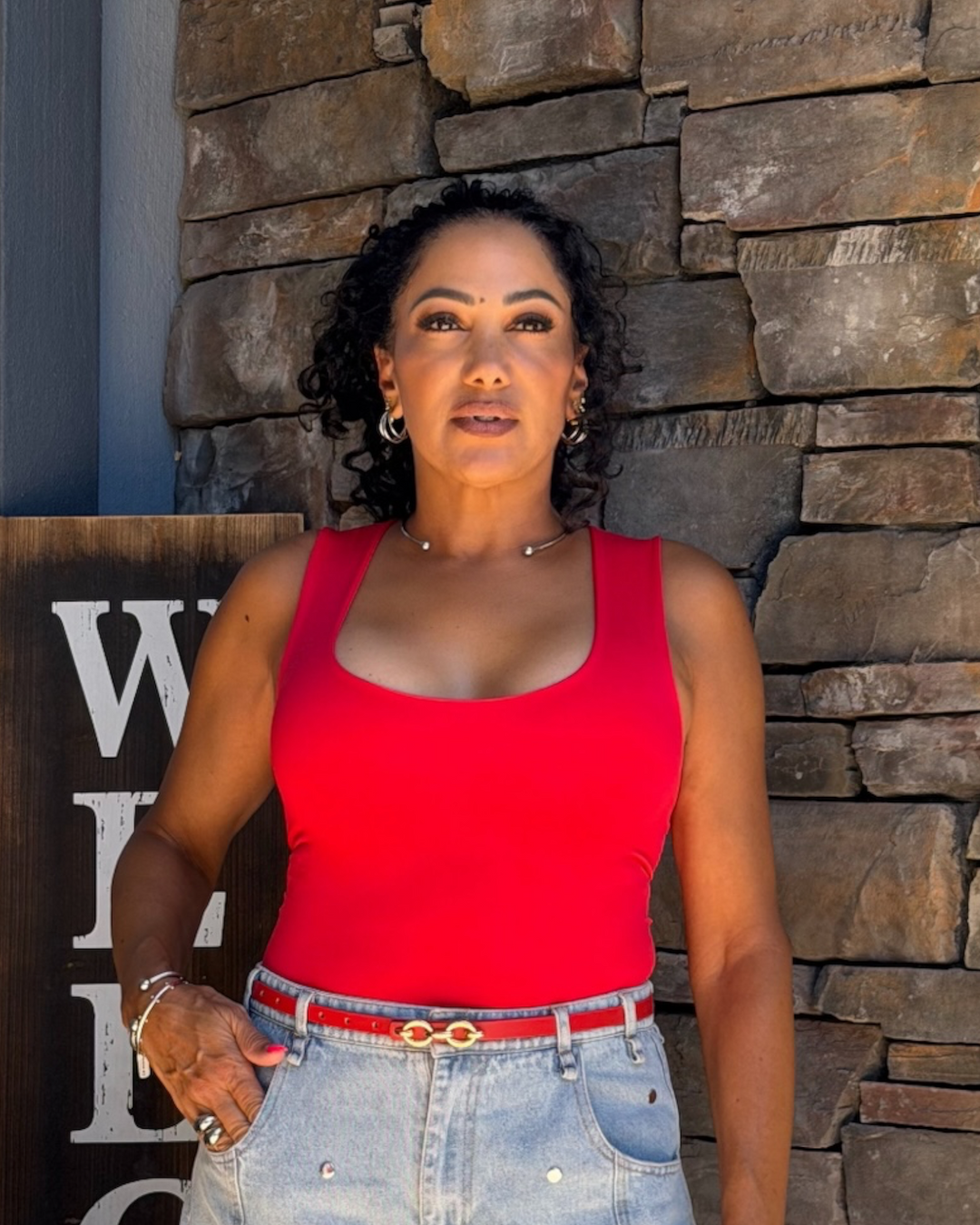 NORA U-NECK TANK
