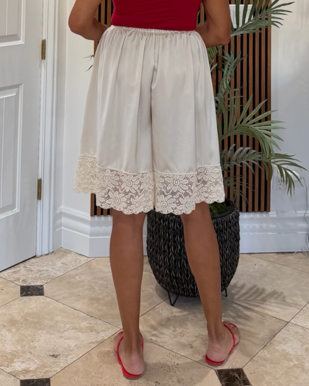 CORINNE LACE SHORTS