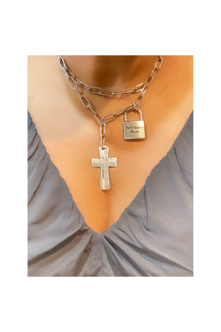 I SEE YOU TIFFANY - Butterfly Alley Jewelry