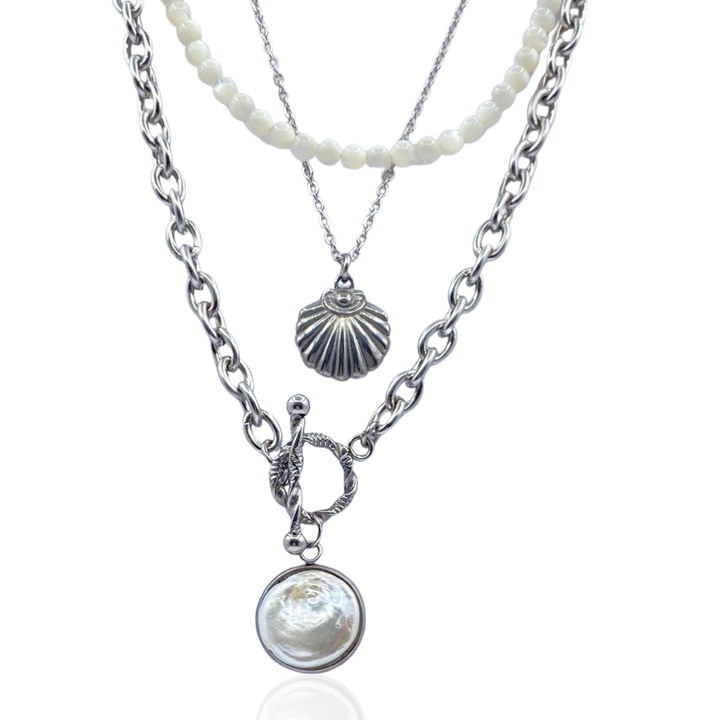 A DAY AT THE BEACH WITH PEARL - Butterfly Alley Jewelry